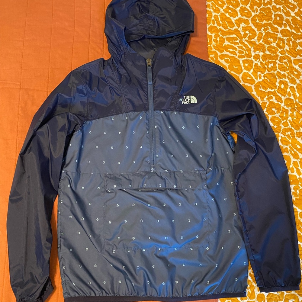 Boys The North Face windbreaker/raincoat size large